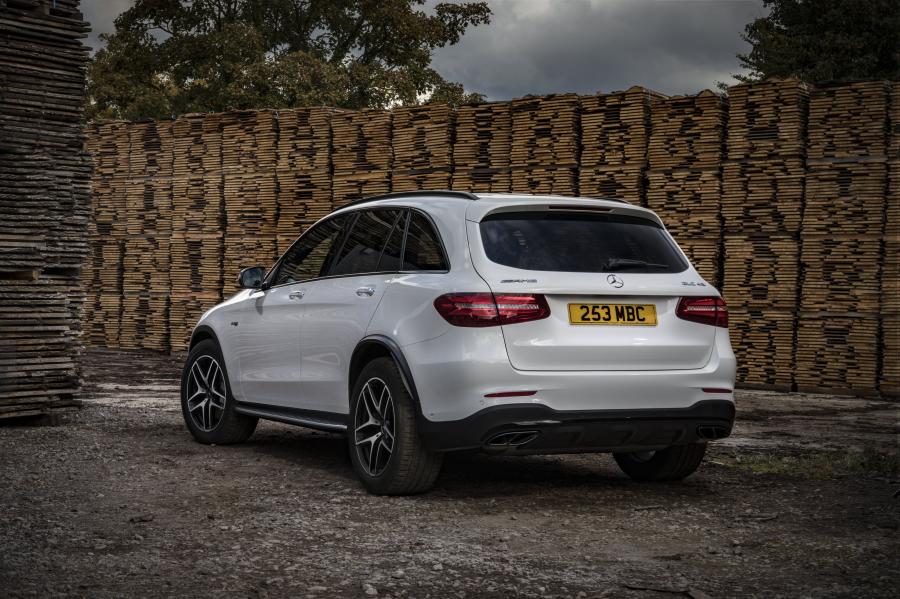  Mercedes-AMG GLC43 4Matic 2016 года  (UK) (фото 9 из 30)